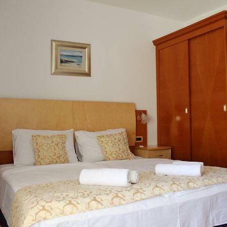 Rooms Nadia3 Baska  Bagian luar foto