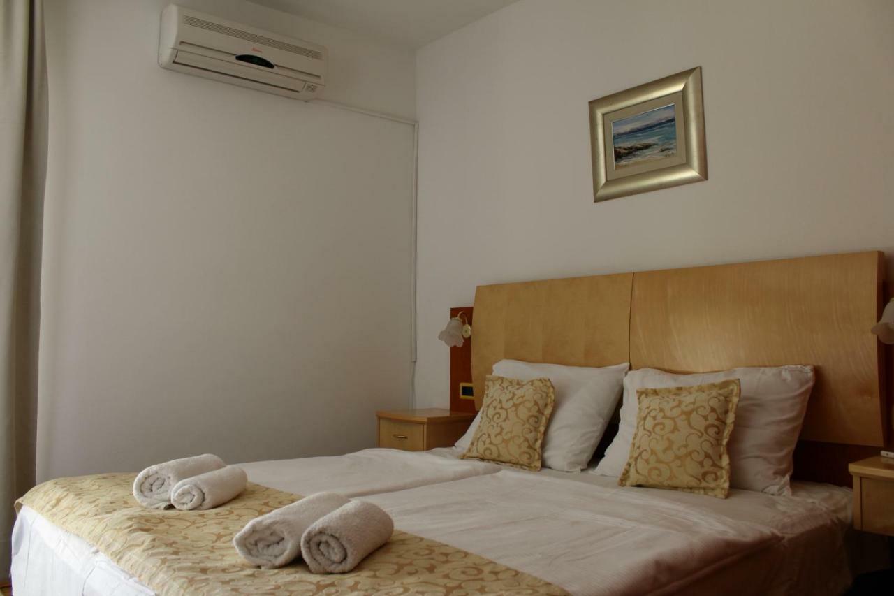 Rooms Nadia3 Baska  Bagian luar foto